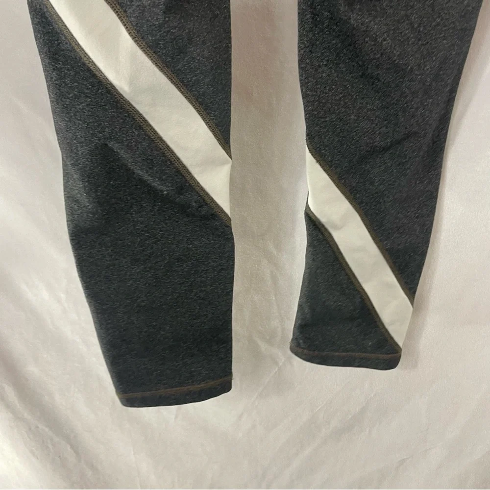 Gapfit gfast Capri workout capris - Picture 4 of 12